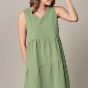 Lock & Love Sleeveless Tiered Tunic Dress Sage Green V-Neck Ladies Size XL NWT